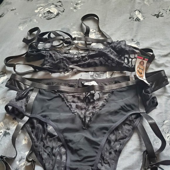 Plus size Intimates - Picture 14 of 16